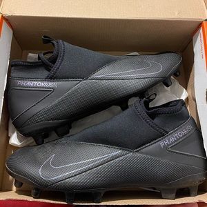 Phantom Vision 2 club FG soccer cleats